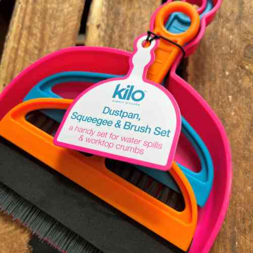 kilo-mini-dustpan-squeegee-and-brush-set