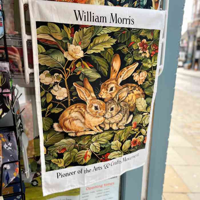 william-morris-rabbits-100-cotton-tea-towel