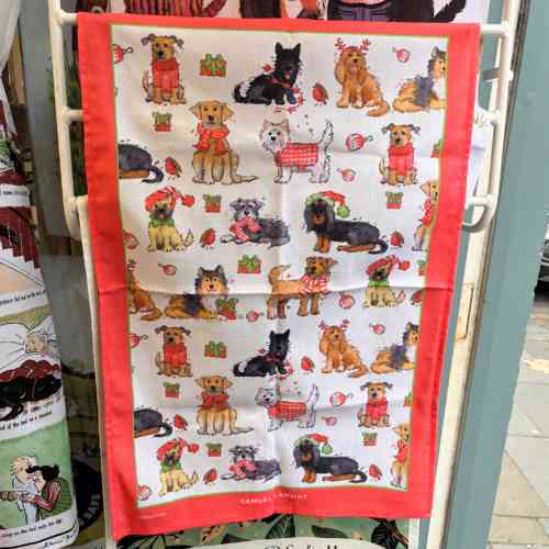 samuel-lamont-christmas-dogs-100-cotton-tea-towel