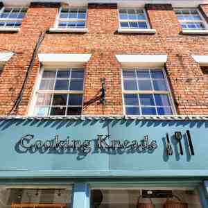 cooking-kneads-shrewsbury-shop-front