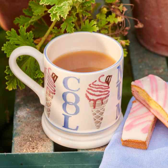 emma-bridgewater-cool-mum-half-pint-mug