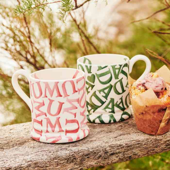 emma-bridgewater-d-a-d-green-m-u-m-pink-half-pint-mugs