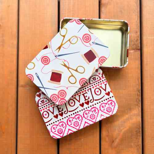 emma-bridgewater-mini-pocket-tin-crafting-love